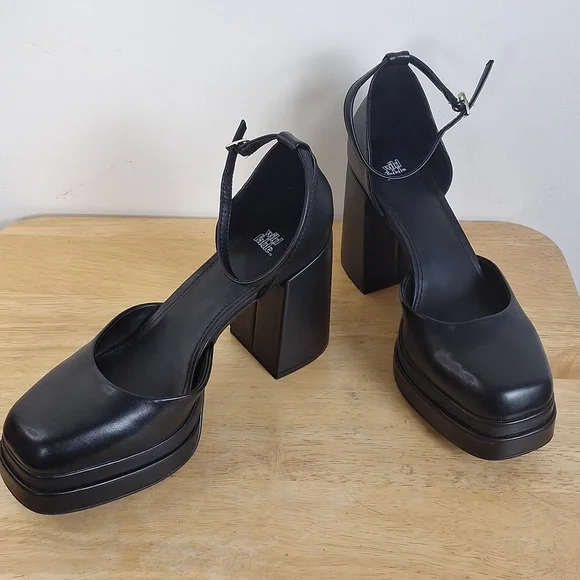 Wild Fable Black Square Toe Platform Block Heels Pumps Ankle Strap Size 8.5 - Picture 4 of 13